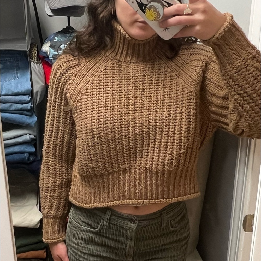 H&M Cropped Chunky Light Brown Turtleneck Sweater size XS